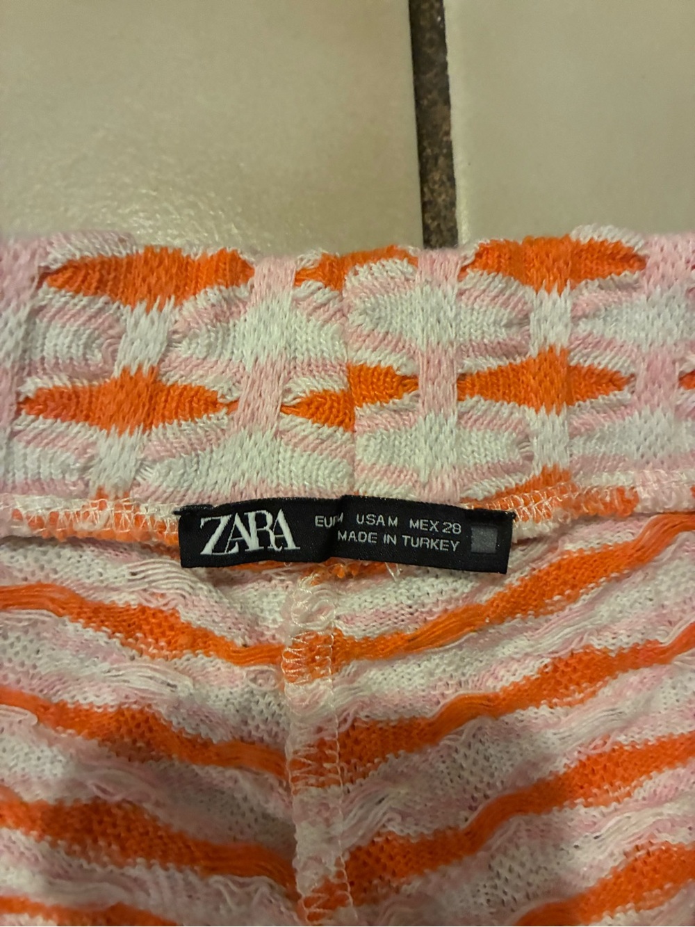 Zara Orange and White Patterned Wide-Leg Knit Pants - Picture 4 of 5